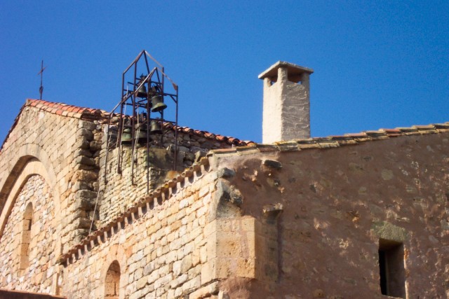Abbaye_de_Fontcaude_06.jpg  (74.4 Kb)