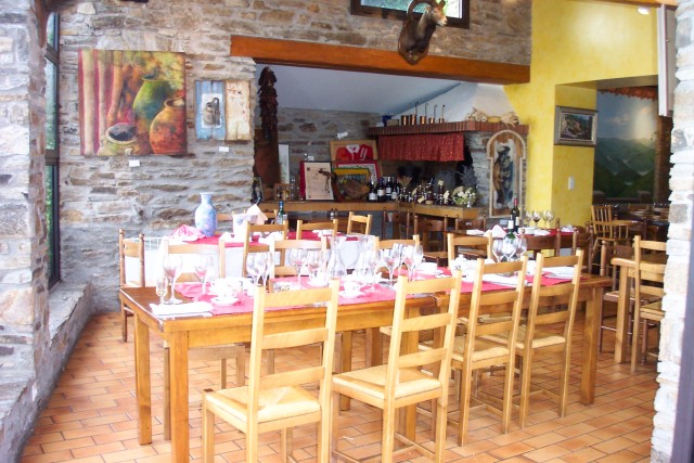 Auberge_de_combes_03.jpg  (90.3 Kb)