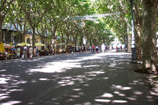 Beziers_01.jpg  (106.3 Kb)