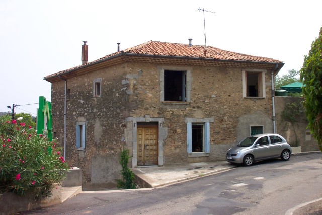 Farmhouse_01.jpg  (69.1 Kb)