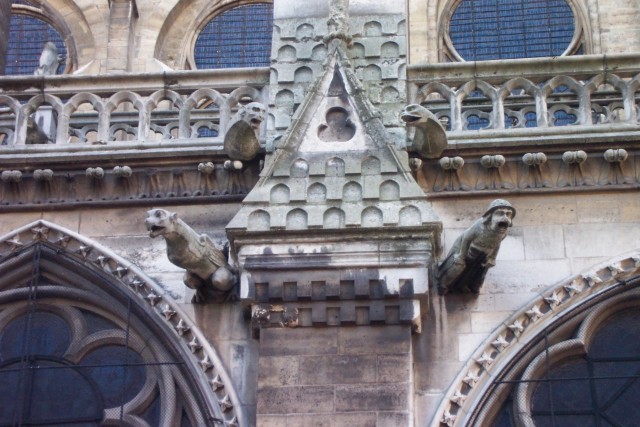 Notre_Dame_10.jpg  (83.3 Kb)