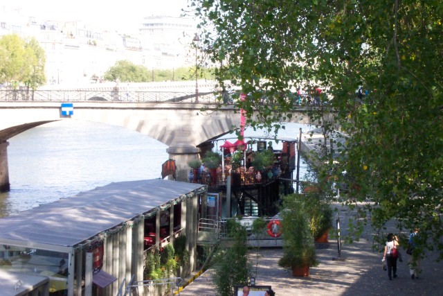 Paris_01.jpg  (92.8 Kb)