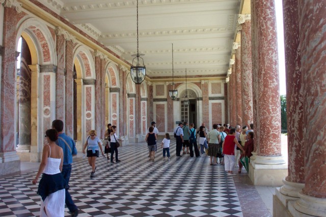 Grand_Trianon_05.jpg  (86.2 Kb)