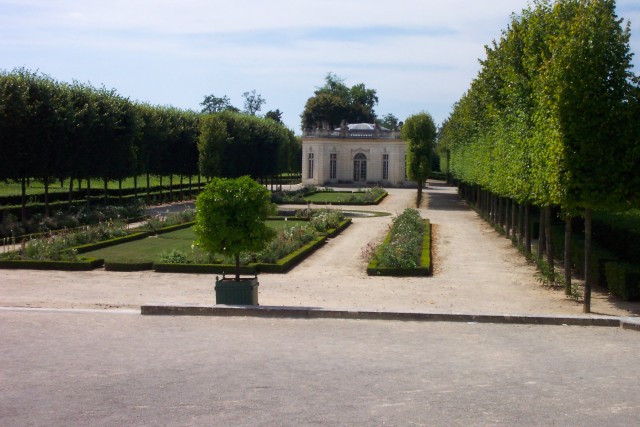 Petit_Trianon_02.jpg  (70.6 Kb)