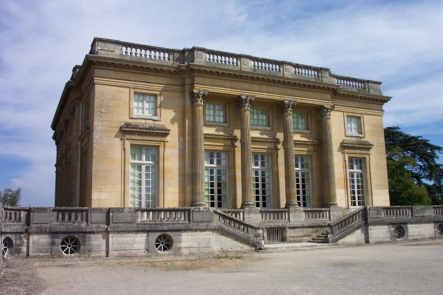 Petit_Trianon_04.jpg  (73.5 Kb)