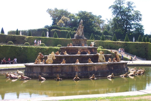Versailles_22.jpg  (83.9 Kb)