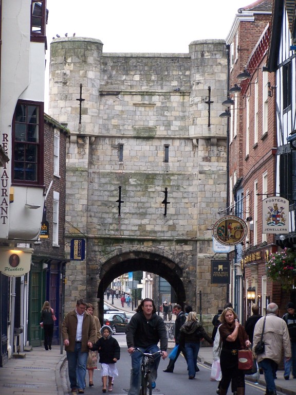 32 city gate.jpg  (148.7 Kb)