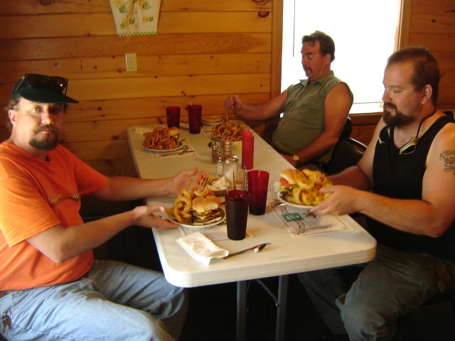 lunch at Grammys.jpg  (66.4 Kb)